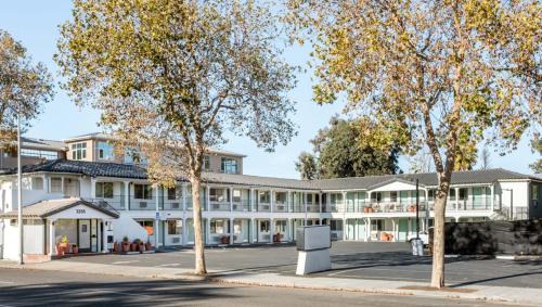Ventura Hotel | Leland Hotel Palo Alto