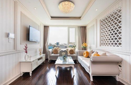 Phuong 6 Apartment | Leman Luxury Apartments 2BR 3BR For Rent In Central