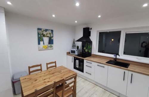 Belfast Apartment | Lemon Apartment