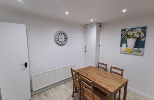 Belfast Apartment | Lemon Apartment