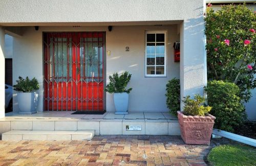 Edgemead Apartment | Lemon Tree Cottage