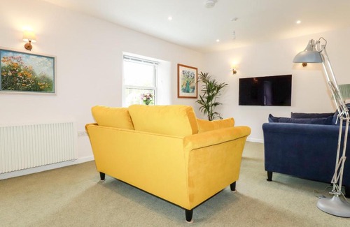 Mylor Bridge Apartment | Lemon Tree