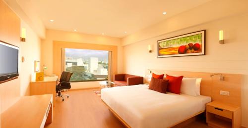 Banjara Hills Hotel | Lemon Tree Hotel, Banjara Hills, Hyderabad