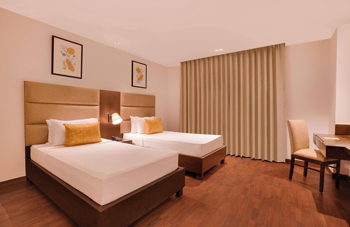 Noida Hotel | Lemon Tree Hotel, Noida