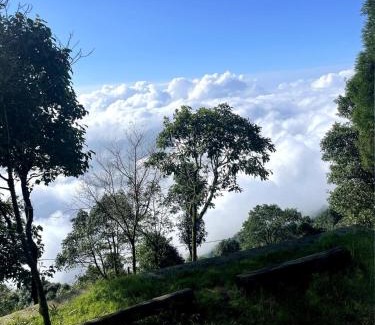Kurseong House | Lemos Cafe and Homestay