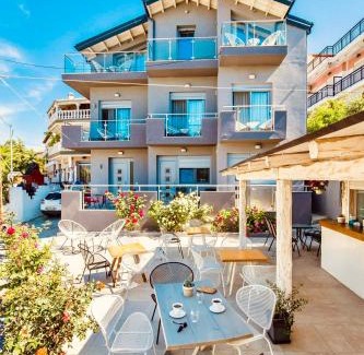 Potos Hotel | Lena Apartments Potos