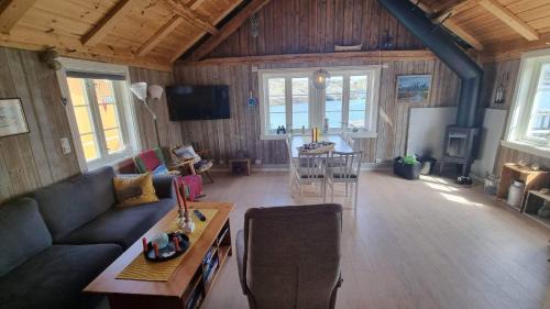 Moskenes House | Lenabua
