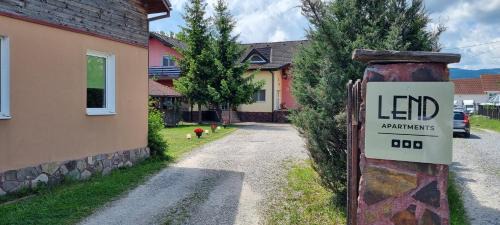 Miercurea-Ciuc Apartment | Lend apartman in the garden