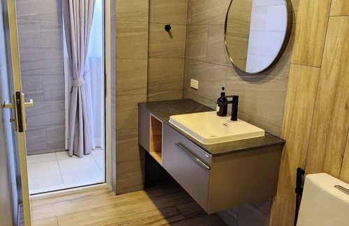 Chaweng City Center Hotel | Lenny's Hotels
