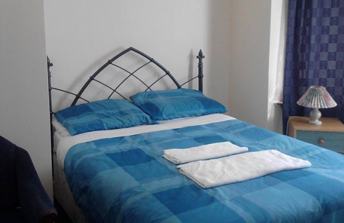 Horley House | Lenton Lodge Guest House