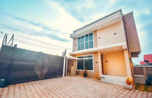 Kunduchi Apartment | LEON Home Quite & Comfort in Mbezi Beach