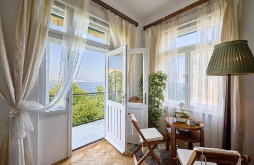 Opatija Apartment | Leona Authentic Beachfront Villa 2BR APT