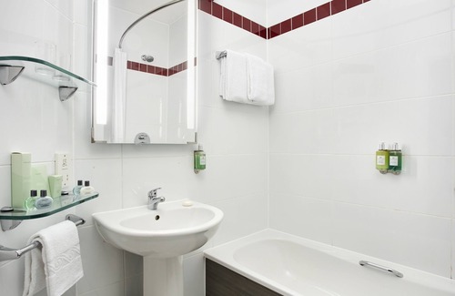 The Docks Hotel | Leonardo Hotel Liverpool