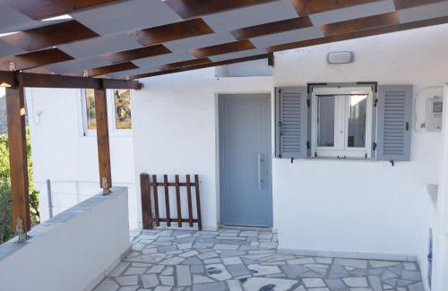 Syros House | Leonardo's Home Cycladic cottage