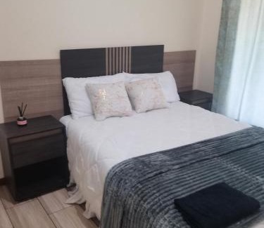 Greater Johannesburg Metropolitan Area Apartment | Leonella Luxury Apartment