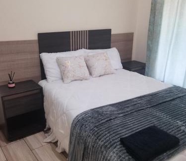 Greater Johannesburg Metropolitan Area Apartment | Leonella Luxury Apartment