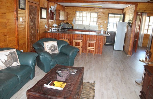 Phalaborwa House | Leopard Rock Bush Lodge In Africa. Book today for your Big 5 Experience.