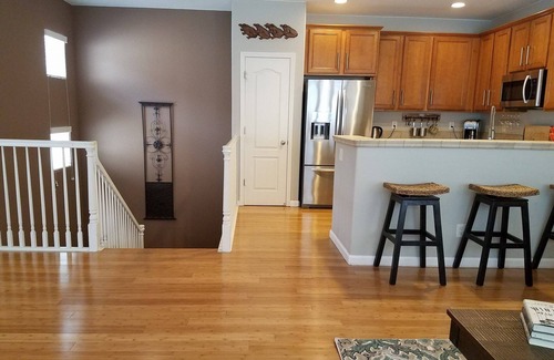 North Natomas House | LePark BLUE Luxury with Pool & Spa Next to Downtown Airport Hospitals Grill