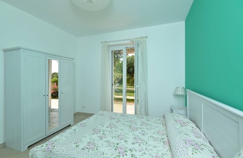 Conversano Villa | 'LERALORA' VILLA IN THE COUNTRYSIDE WITH POOL GARDEN AND PATIO NEAR THE SEA