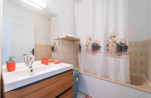 Sevran Apartment | Les 3 Lys - Bel appartement 3 Chambres