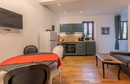 Romorantin-Lanthenay Apartment | Les 3 rois: Edina apartment Beauval and Châteaux