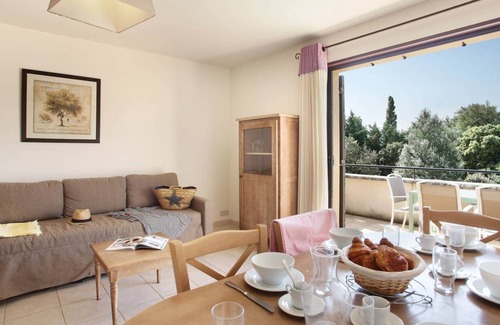 Bonnieux Apartment | Les 4 Soleils 1