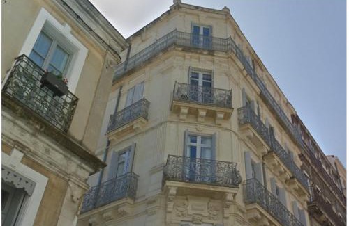 Comedie Apartment | Les 7 balcons, Comédie-Corum-Gare, Parking, Spacieux Lumineux Haussmannien