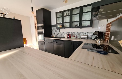 Rocabey - Alsace - Gare Apartment | Les Abîmes, beau logement avec 2 chambres avec parking