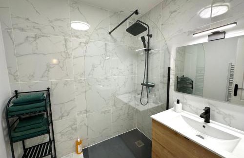 Saint-Laurent-d'Aigouze Apartment | Les Appartements du Mas - Diamant