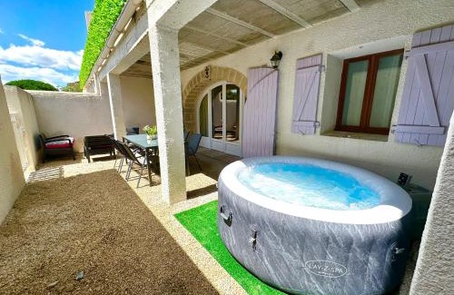 Saint-Laurent-d'Aigouze Apartment | Les Appartements du Mas - Diamant