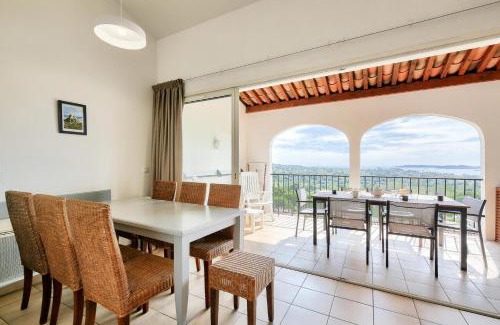 Les Restanques Apartment | Les Appartements aux Restanques du Golfe de St Tropez - maeva Home - Appartement 2 pièces coin cabine 7 personnes - Sélection - vue Mer MAE-3148