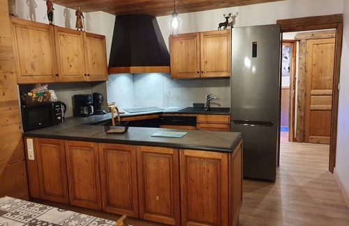 Villaroger Ski Chalet | LES ARCS PARADISKI resort apartment in a chalet at the foot of the slopes