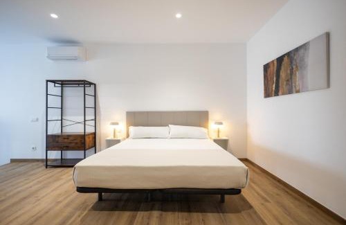 Montolivet Apartment | Les Arts Turia by Concept Flats