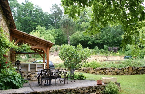 Saint-Pompont House | Les Brandes - Two delightful stone cottages, with huge garden and private pool.