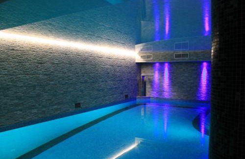Les Gets Ski Chalet | Les Chalets d'Adelphine & SPA