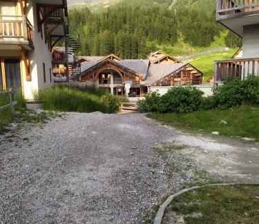Les Orres Apartment | Les Chalets De Bois MÉan - D - Magnifique appartement avec vue sur la vallée MAE-9374