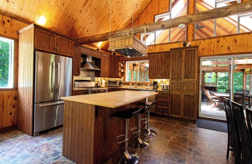 Saint-Raymond Ski Chalet | Les Chalets Tourisma - Le Chasse-Galerie