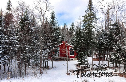 Lac-Sergent Ski Chalet | Les Chalets Tourisma - Le Colibri