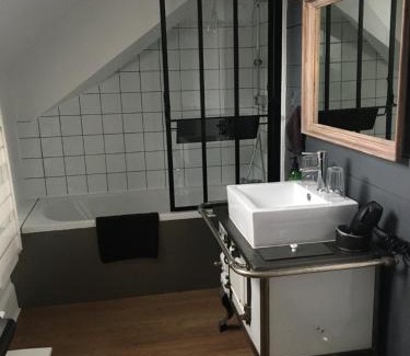 Albertville Apartment | les chambres de pauline appartements avec climatisation et spa parking moto garage vélo