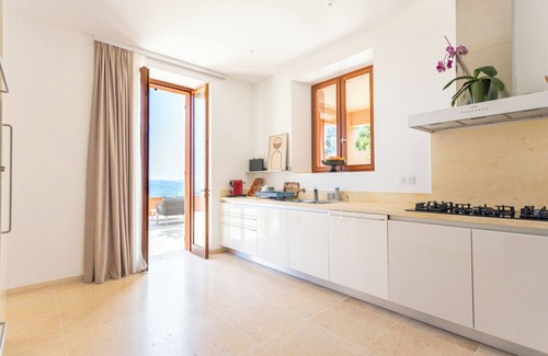 Speracedes Villa | "Les Chants Vallonnés " Villa in Spéracèdes, sea view, swimming pool, peace and comfort