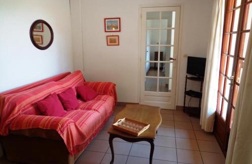 Saint-Julien-en-Born House | Les chenes