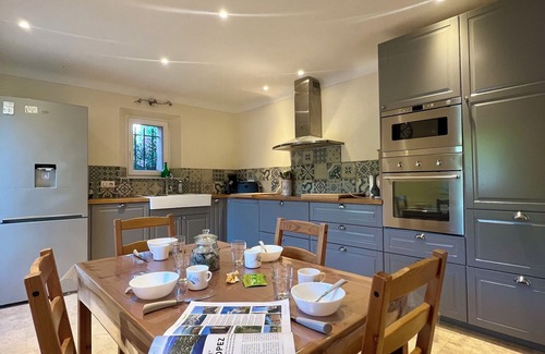 Le Cannet-des-Maures House | Les Clairians, house in the vineyards, swimming pool