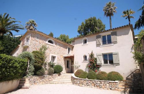 Riou - Petit Juas - Av de Grasse Villa | Les Coteaux