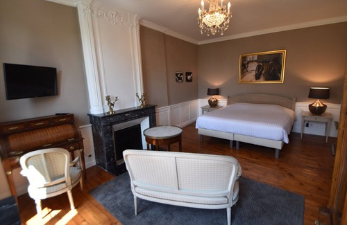 Chinon Hotel | Les Destinées