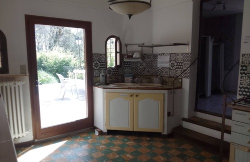 Dauphin House | Les Favouilles