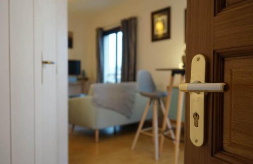 Brive-la-Gaillarde Apartment | Les Frères Lumières - 2 Personnes