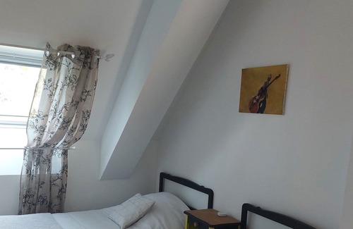 Bonnemain House | Les gîtes de Denise, with fireplace in the heart of romantic Brittany