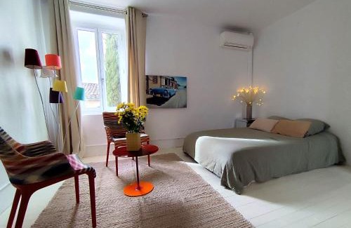Conques-sur-Orbiel Bed & Breakfast | Les Grands Cyprès - chambres d'hôtes