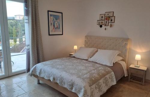 Saint-Saturnin-les-Apt Bed & Breakfast | Les Grenadiers de Saint Sat