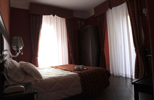 Vasto Hotel | Les Guirennes